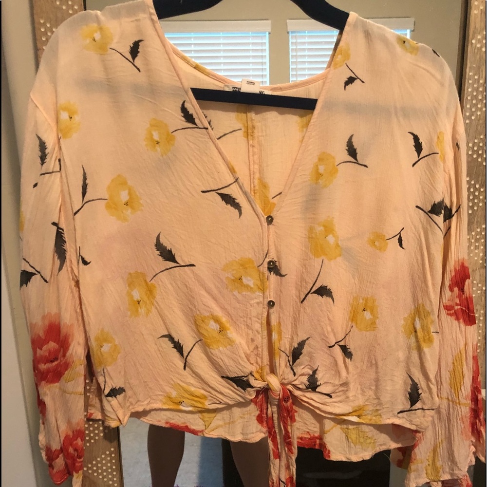 Billabong tie front shirt